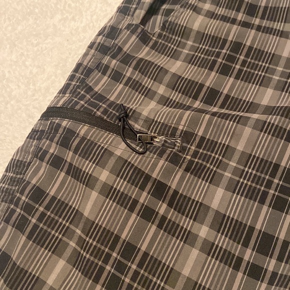 COLUMBIA Omni-Wick Mens Shorts Size 36 - Picture 2 of 9